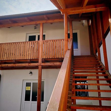 Apartman Sazava Buitenkant foto